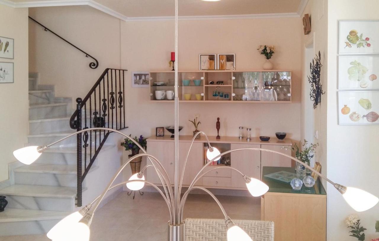 Cozy Home In Orihuela Costa With Kitchen Dehesa de Campoamor  Экстерьер фото
