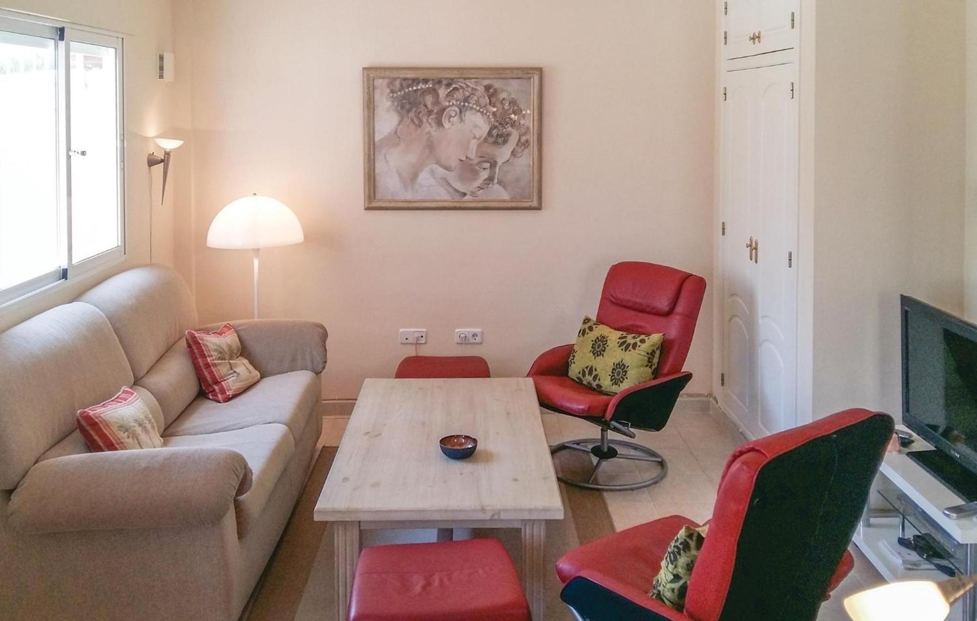 Cozy Home In Orihuela Costa With Kitchen Dehesa de Campoamor  Экстерьер фото